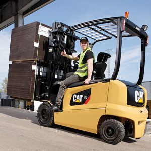 ELECTRIC LIFT TRUCKS